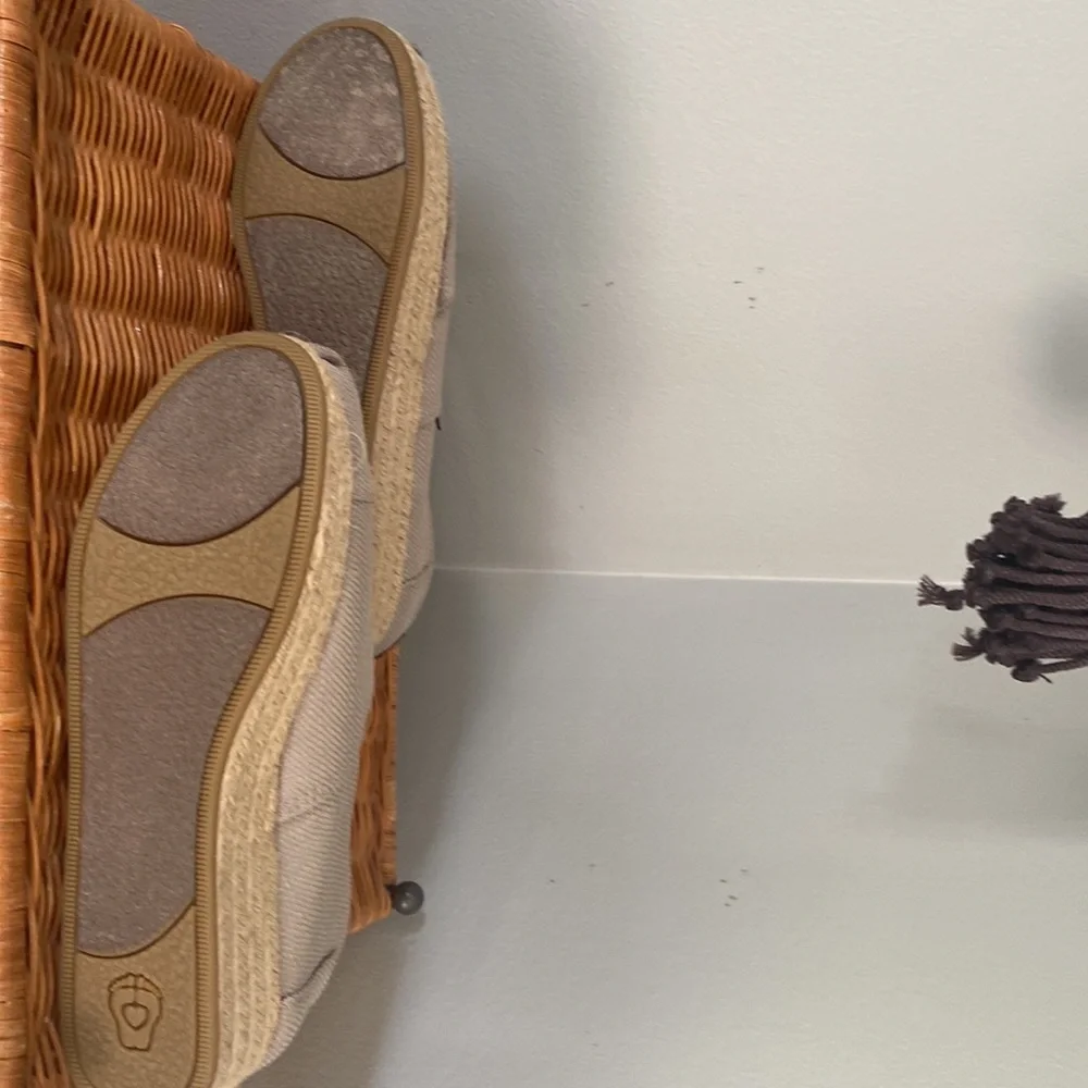 BoBs memory foam size 7.5W